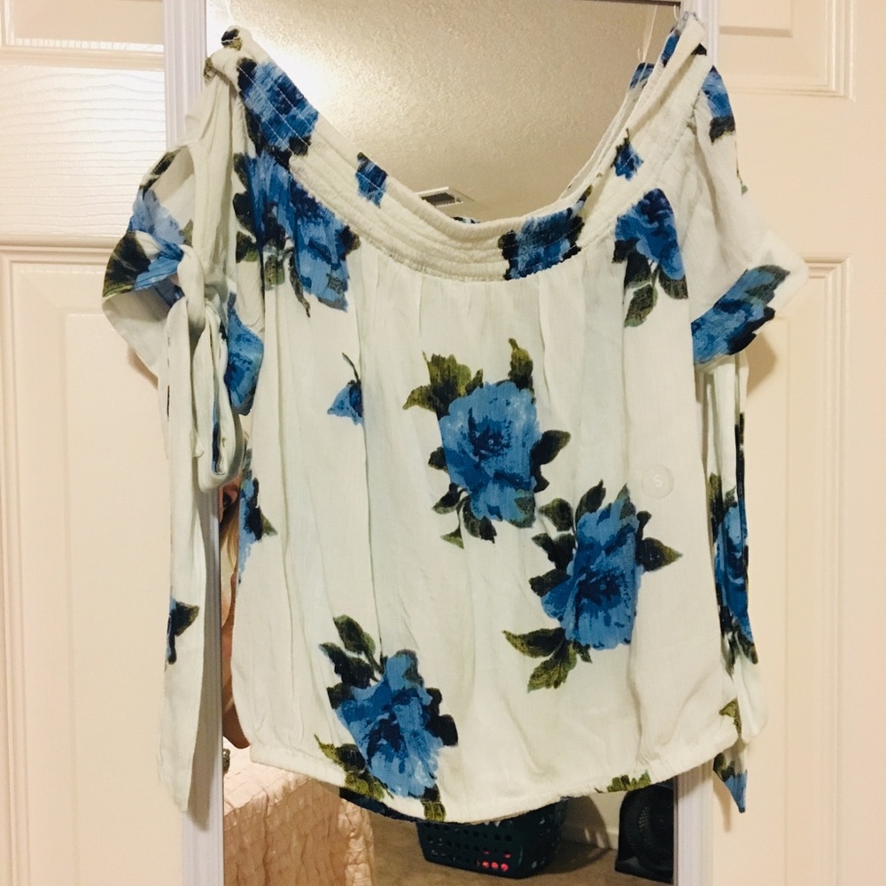 Floral off the shoulder crop top